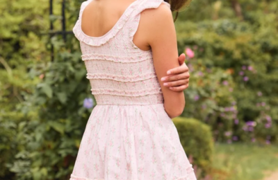 How To Wear Midi Dresses With Boots, Heels, And Flats