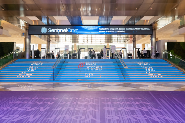 How Digital Signage Solutions Boost Customer Engagement